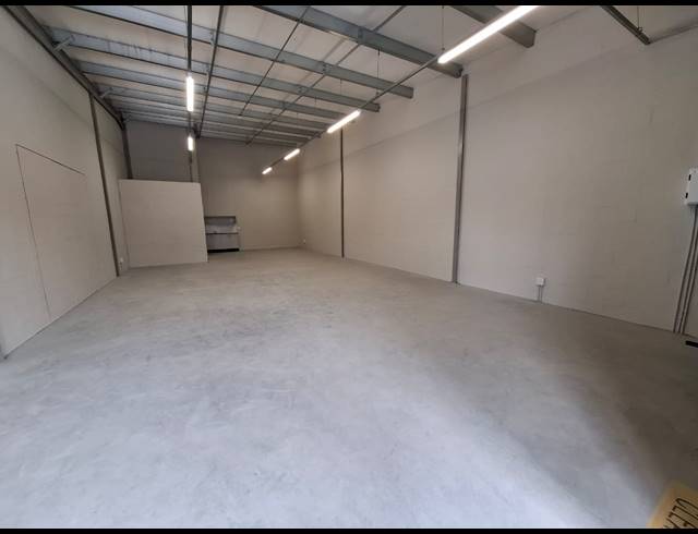 115M² WAREHOUSE TO LET IN MILNERTON CENTRAL